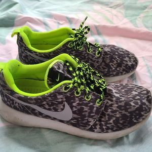 Sneakers for women